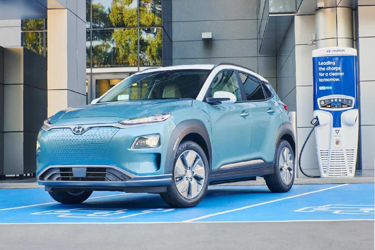 Hyundai KONA Electric Sets Range